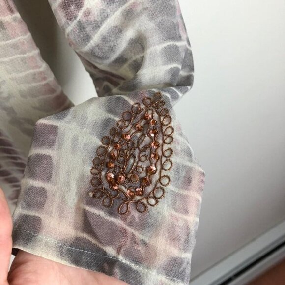 RAGA Snakeskin Embellished Blouse New NWT XS - Picture 8 of 10